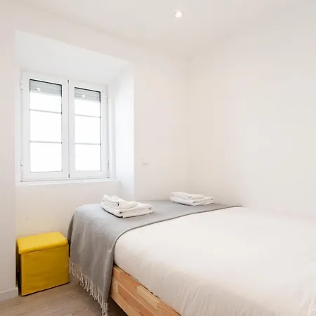 Flh Ajuda Modern Apartment Lisbona Esterno foto