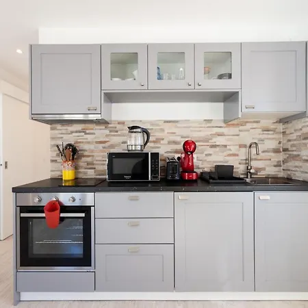Flh Ajuda Modern Apartment Lisbona Esterno foto